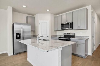 2760 Chestnut Creek Pl in Brandon, FL - Building Photo - Building Photo