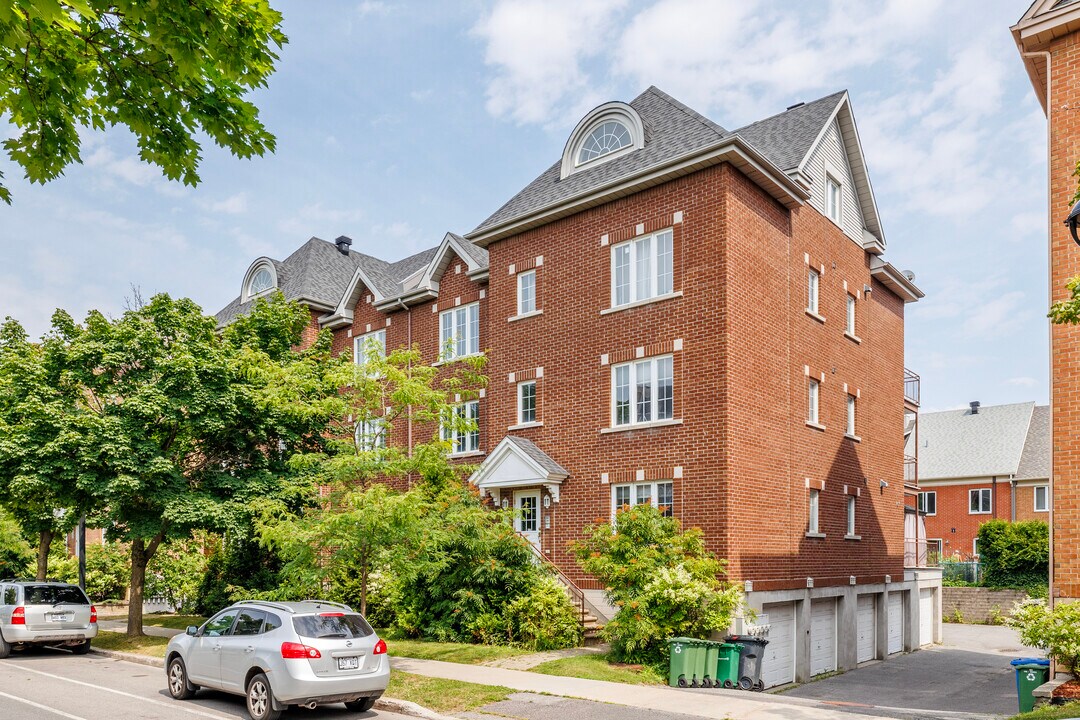 1763 Alexis-Nihon Boul in St. Laurent, QC - Building Photo