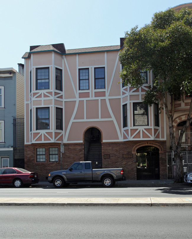 438 Guerrero St in San Francisco, CA - Building Photo - Building Photo