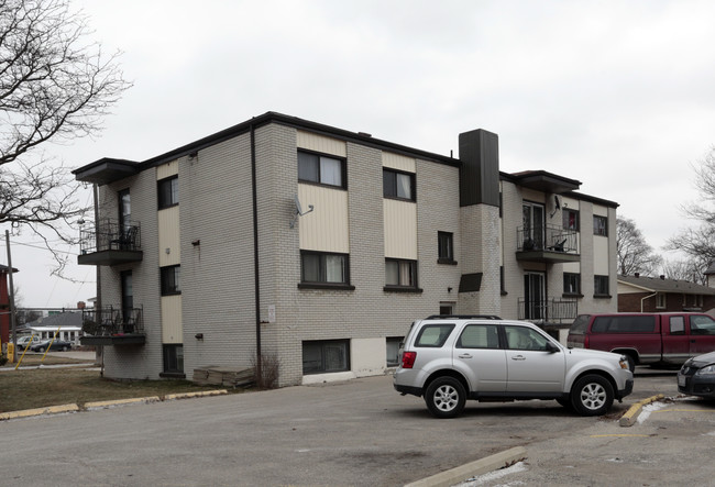 258 Alma St in Guelph, ON - Building Photo - Building Photo