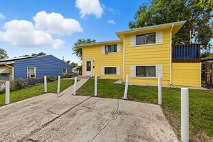 1085 S Perry St in Denver, CO - Building Photo