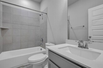 1202 Oak Barrel Run in Richmond, TX - Building Photo - Building Photo