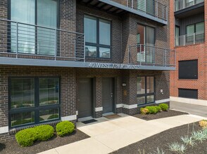 40 West in Columbus, OH - Building Photo - Building Photo