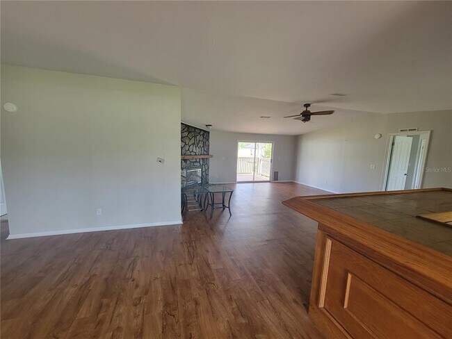 4655 NE 40th Ave in Ocala, FL - Building Photo - Building Photo
