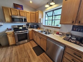 256 Escobar Ave in Pagosa Springs, CO - Building Photo - Building Photo