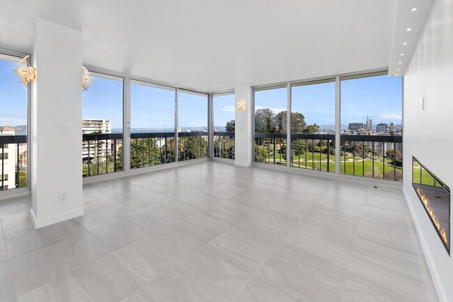 property at 2200 Sacramento St