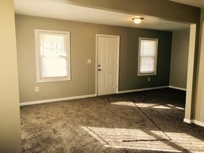 4022 E 68th Terrace in Kansas City, MO - Building Photo - Building Photo