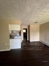 1972 Cambridge Dr in Lexington, KY - Building Photo - Building Photo