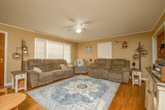 107 Edgewood Ave in Martin, TN - Building Photo - Building Photo