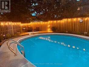 19 Lillooet Crescent in Richmond Hill, ON - Building Photo - Building Photo