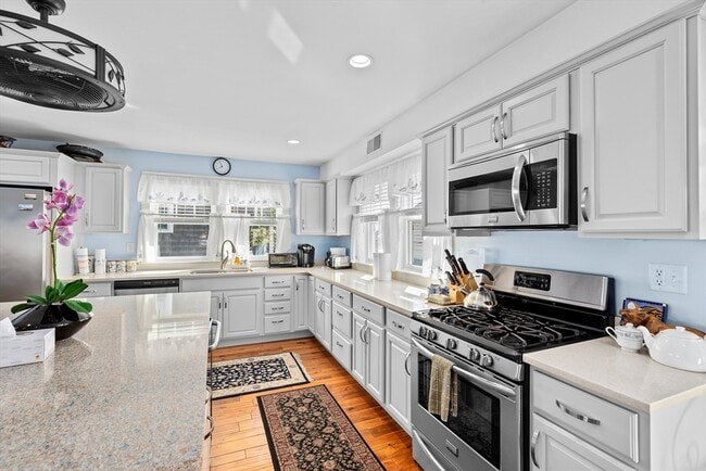 92 Marion Rd in Scituate, MA - Building Photo - Building Photo