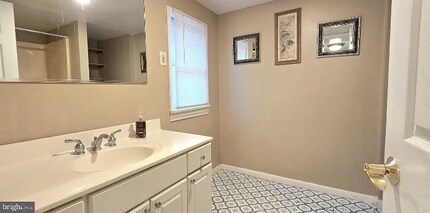 68 Blue Sky Rd in Linden, VA - Building Photo - Building Photo