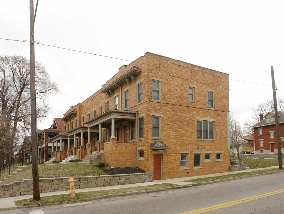 1580-1590 N 4th St in Columbus, OH - Building Photo