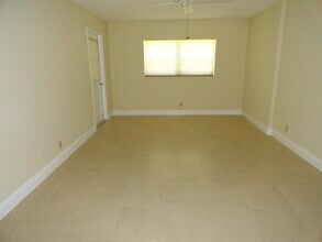 3286 Arcara Way in Greenacres, FL - Building Photo - Building Photo