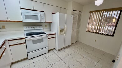6121 Pointe Regal Cir in Delray Beach, FL - Building Photo - Building Photo