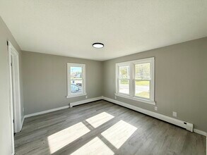 1005 13th Ave in Orion, IL - Foto de edificio - Building Photo