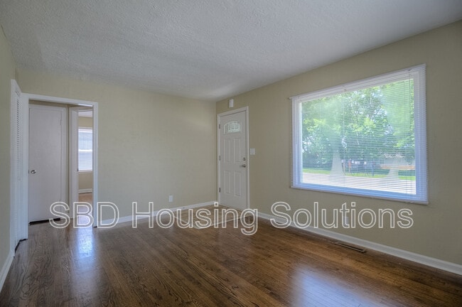 601 E Nettleton Ave in Independence, MO - Building Photo - Building Photo