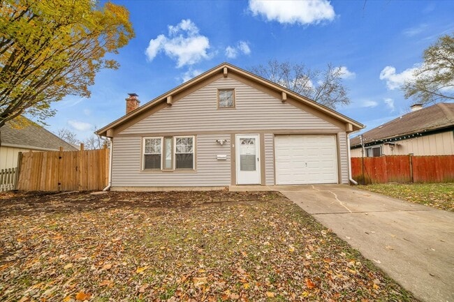 property at 3 Winrock Rd