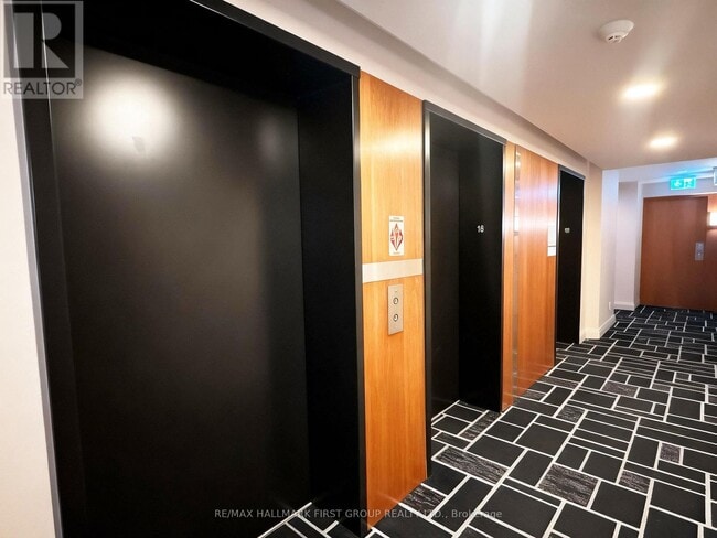 31 Bales Ave in Toronto, ON - Building Photo - Building Photo