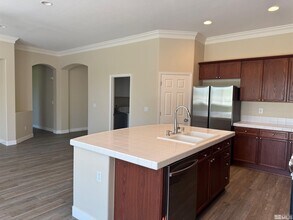 10401 Blockade Dr in Reno, NV - Building Photo - Building Photo