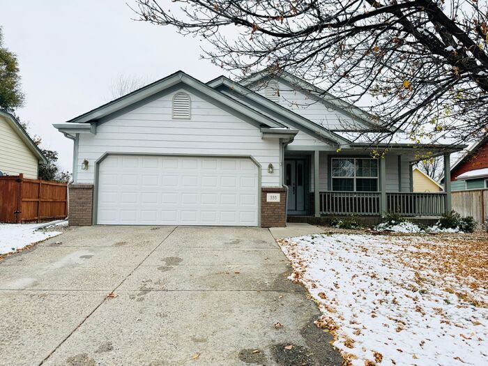 330 Blue Azurite Ave in Loveland, CO - Foto de edificio