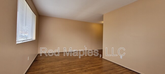 4048 Esseldale Dr-Unit -4048 Esseldale Dr in St. Ann, MO - Building Photo - Building Photo