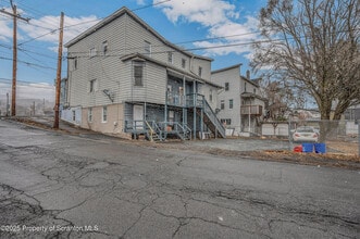 1200 Main St in Dickson City, PA - Building Photo - Building Photo