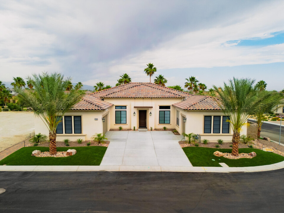 57910 Stone Creek Trail W in La Quinta, CA - Foto de edificio