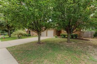 19408 Sunken Creek Pass in Pflugerville, TX - Foto de edificio - Building Photo