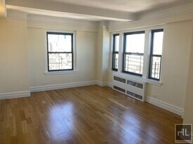 Christopher Street in New York, NY - Building Photo