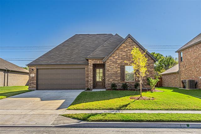 537 Hickory Rdg Dr in Van Alstyne, TX - Foto de edificio