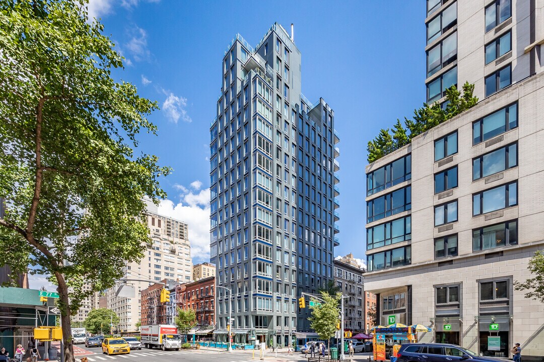 The Isis Condominium in New York, NY - Building Photo