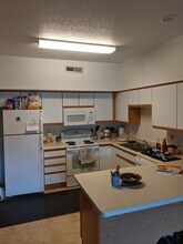 2270 Holiday Rd in Coralville, IA - Building Photo - Building Photo