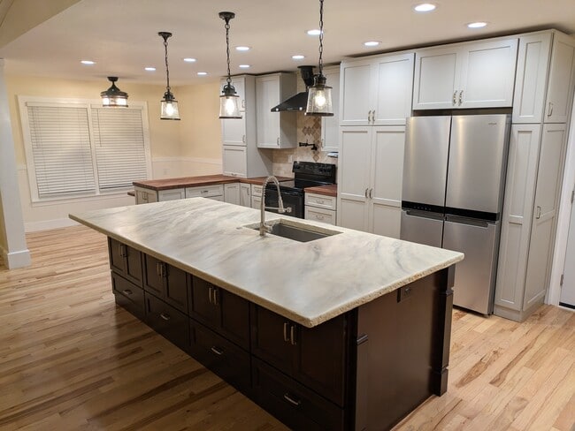 property at 103 Wingfield Dr