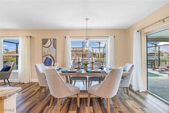 2307 SW 40th St in Cape Coral, FL - Building Photo - Building Photo