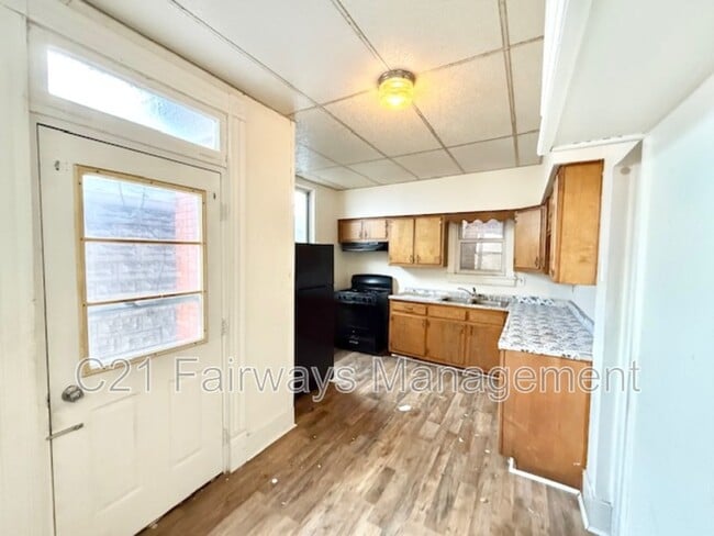 427 2nd St in Pitcairn, PA - Building Photo - Building Photo