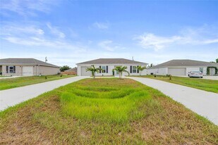 4061 SW Port St Lucie Blvd in Port St. Lucie, FL - Building Photo