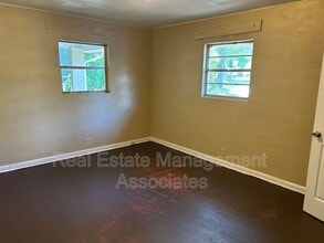 220 E Central Ave in Griffin, GA - Building Photo - Building Photo