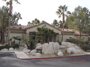 3145 E Flamingo Rd, Unit First Floor Unit in Las Vegas, NV - Foto de edificio - Building Photo