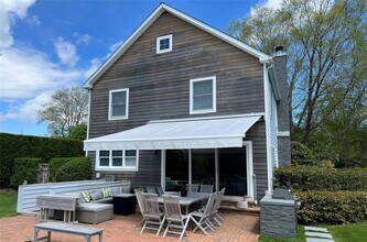 176 Lockwood Ave in Bridgehampton, NY - Building Photo - Building Photo