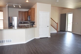 2320 Clipper Way in Fort Collins, CO - Building Photo - Building Photo