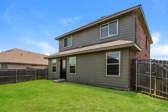 1404 Starling Ln in Ennis, TX - Building Photo - Building Photo