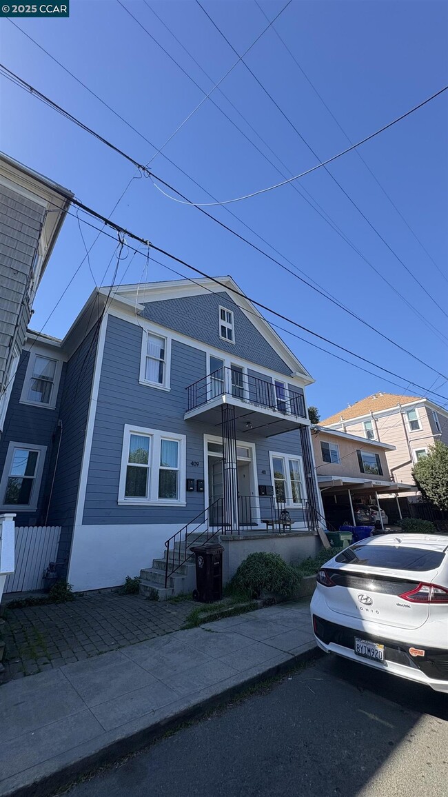 property at 411 W Richmond Ave.