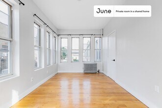 Room in Shared 5 bed/2 bath home, Unit E in Queens, NY - Building Photo - Building Photo