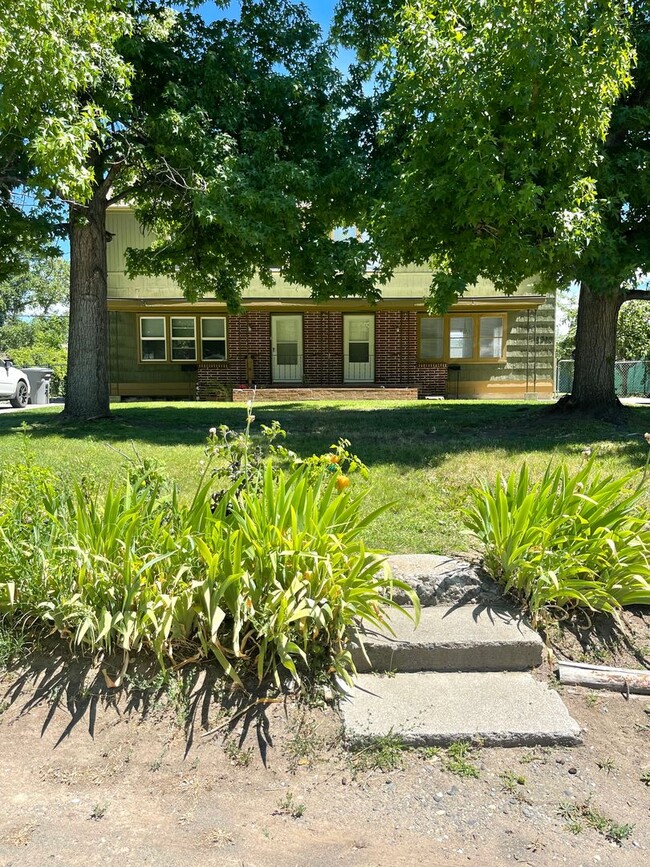 1310-1312 Mahan Ave in Richland, WA - Building Photo - Building Photo