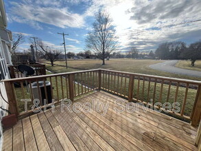 1552 Brookfield Cir in Franklin, IN - Building Photo - Building Photo