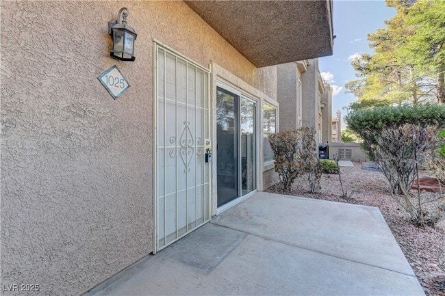 property at 5125 W Reno Ave