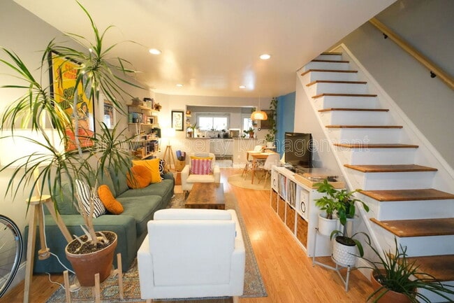 property at 928 Hoffman St