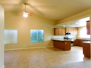 3173 Scott Ave in Clovis, CA - Building Photo - Building Photo