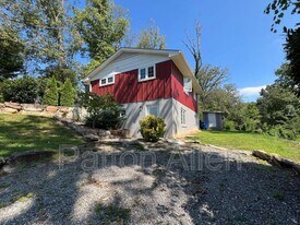 109 Barnard Ave in Asheville, NC - Building Photo